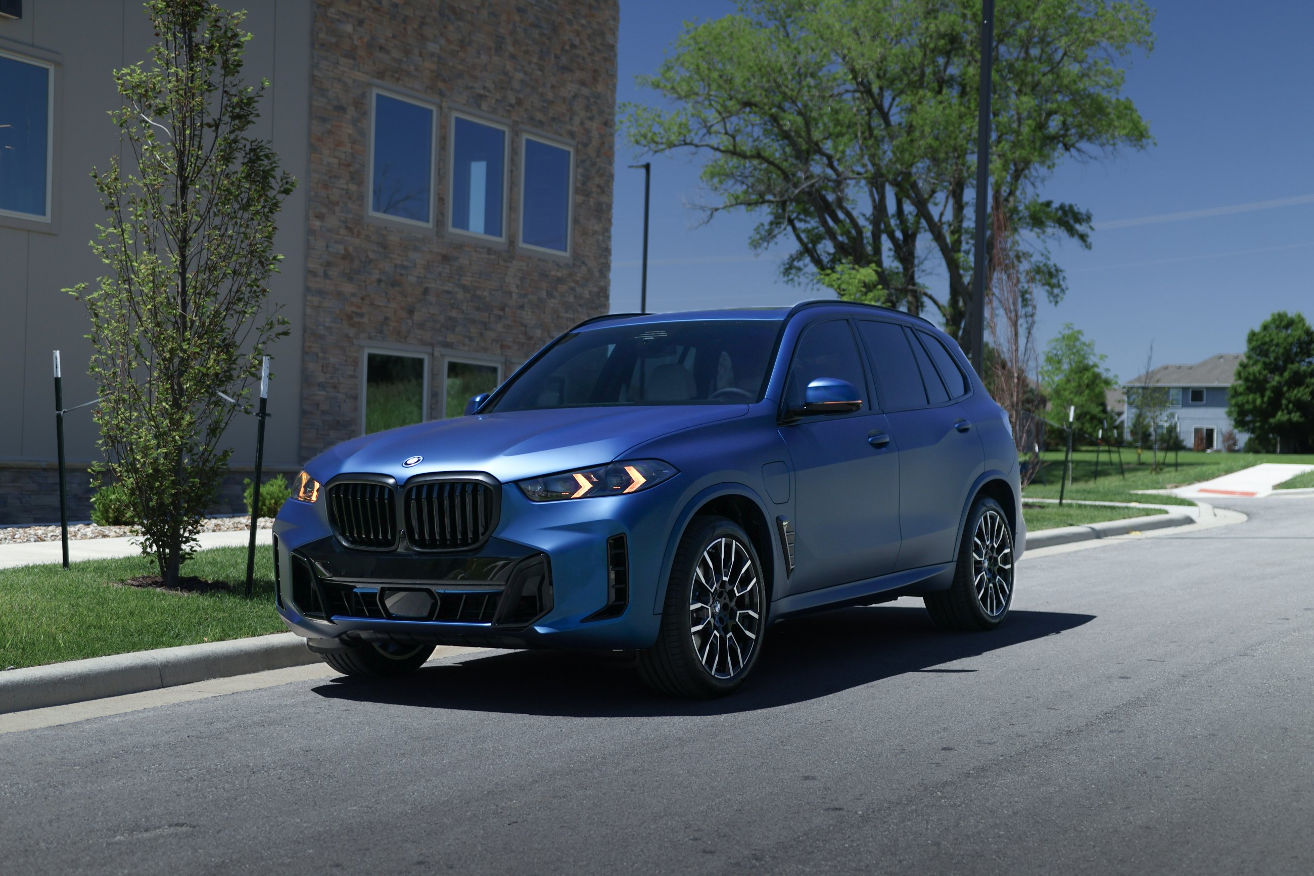 2026 BMW X5 50e photo