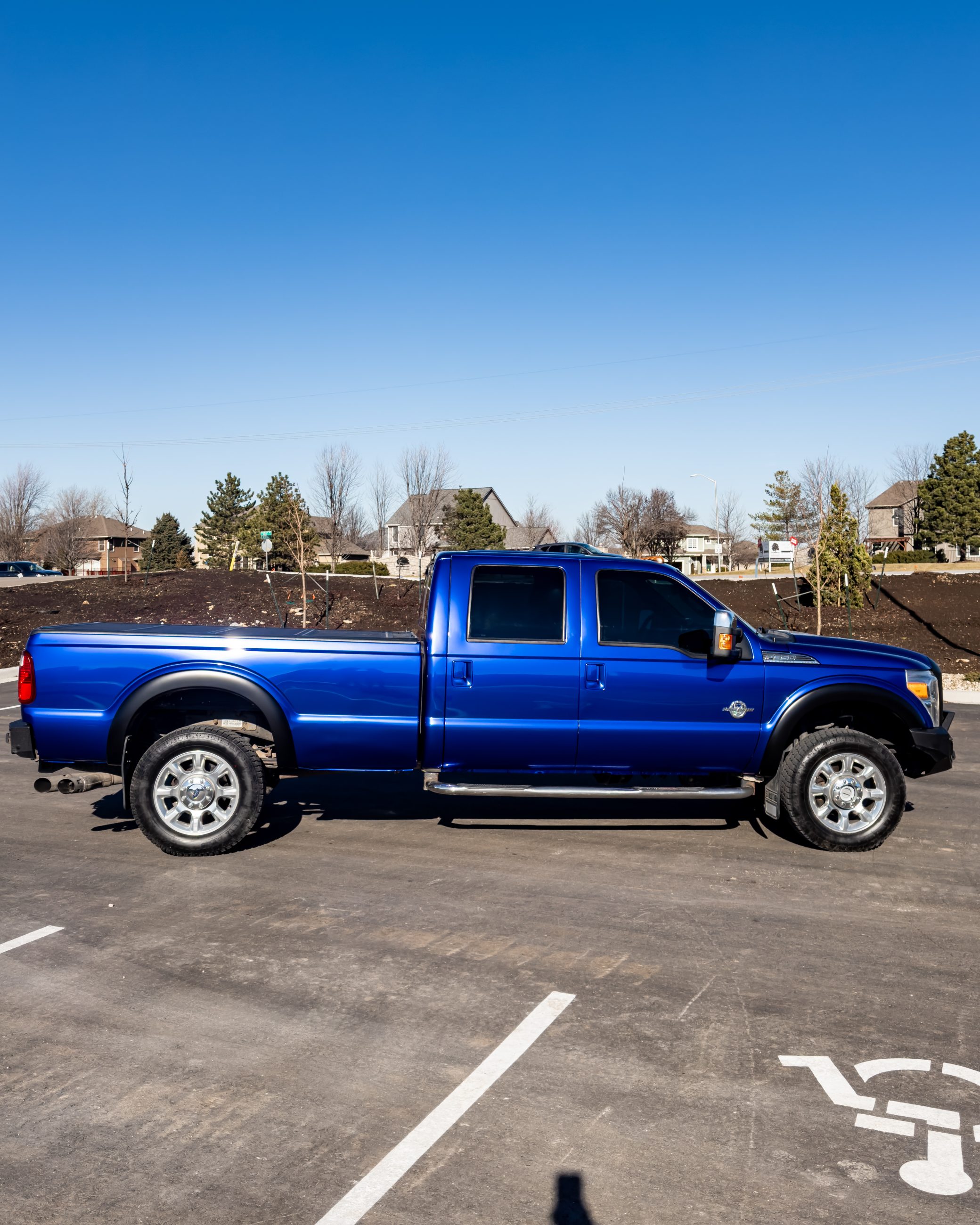 2012 FORD F-250 Super Duty Lariat photo