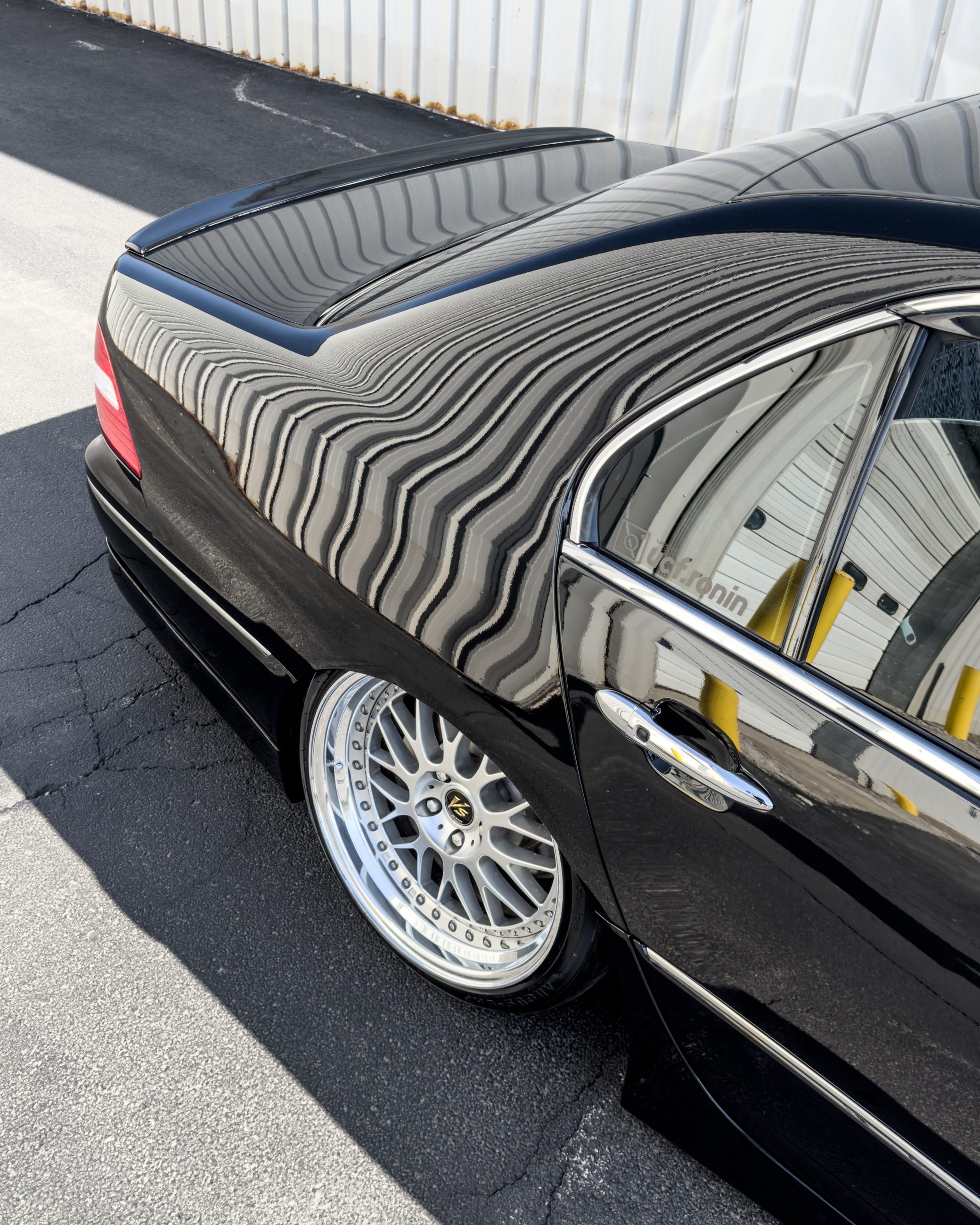 2005 LEXUS LS 430 photo